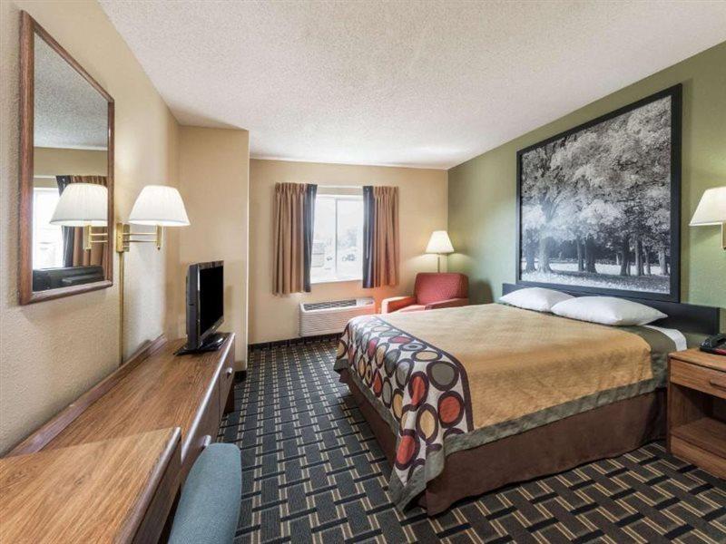 Super 8 By Wyndham Greenville Exterior foto