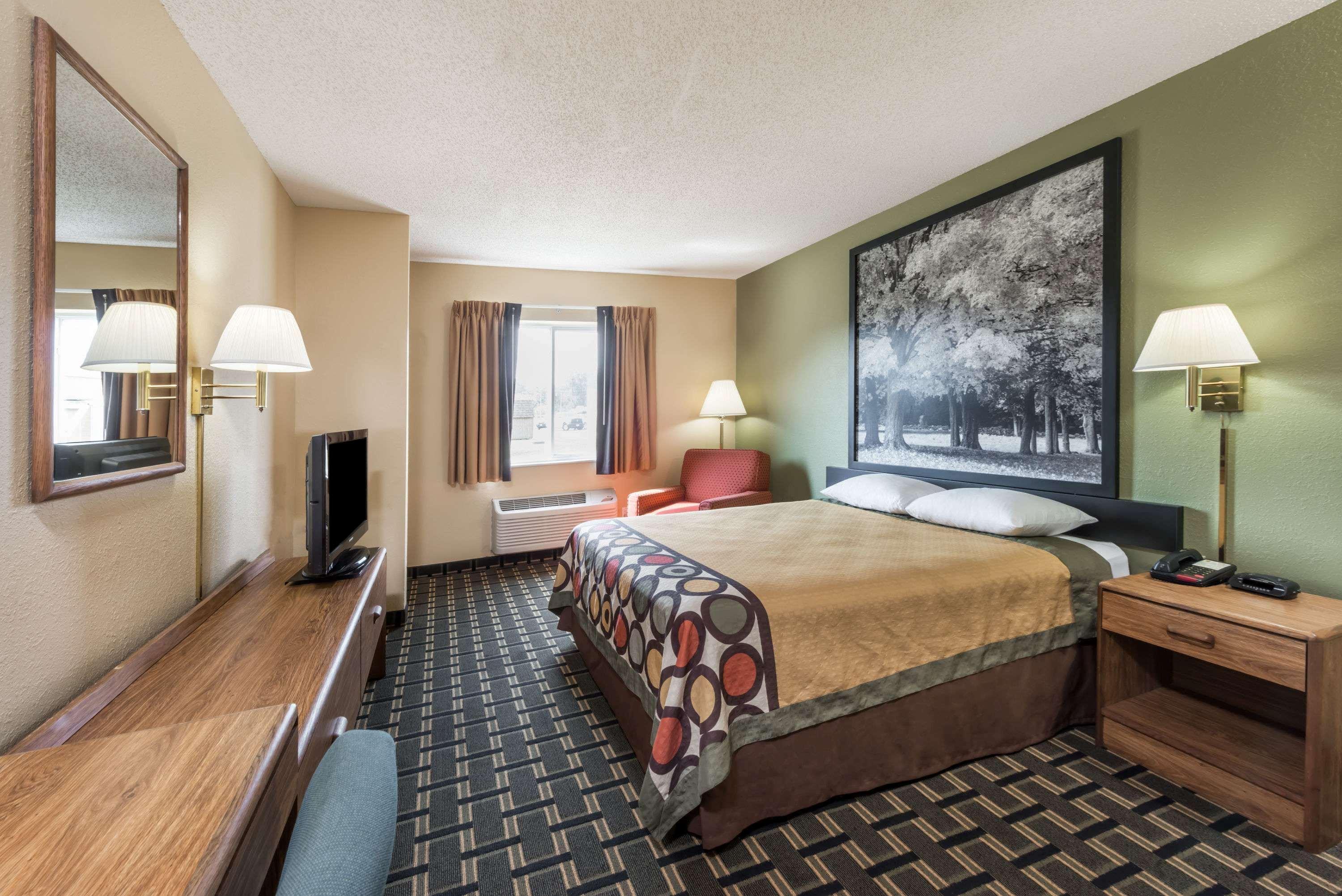 Super 8 By Wyndham Greenville Exterior foto