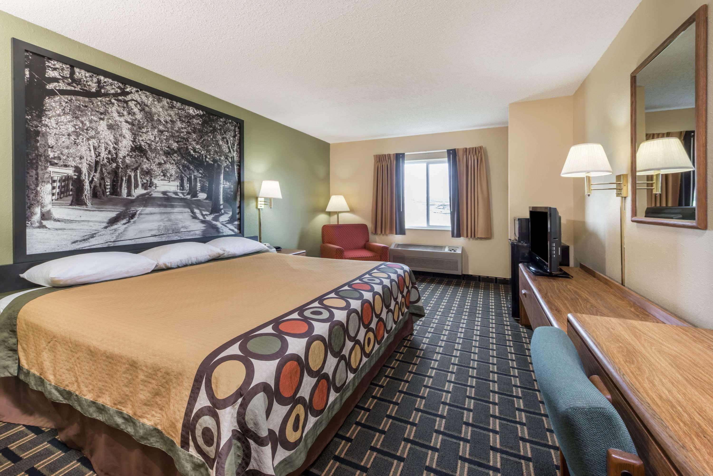Super 8 By Wyndham Greenville Exterior foto